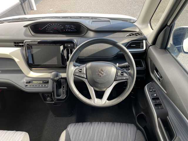 スズキ ソリオ HV MZ 千葉県 2022(令4)年 1.7万km リーフホワイト 衝突被害軽減システム/車線逸脱警報/クルーズコントロール/両側パワースライドドア/横滑り防止装置/アイドリングストップ/LEDヘッドライト/フォグランプ/オートライト/ウィンカーミラー/電動格納ミラー/純正15インチAW/シートリフター/プッシュスタート/スマートキー/スペアキー/取扱説明書/保証書