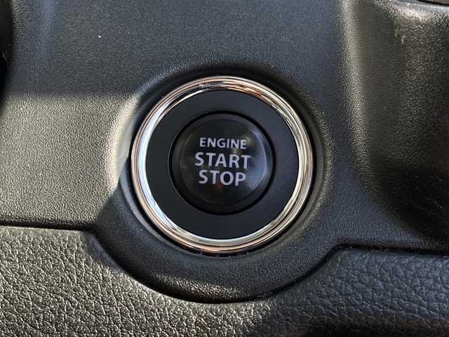 スズキ ソリオ HV MZ 千葉県 2022(令4)年 1.7万km リーフホワイト 衝突被害軽減システム/車線逸脱警報/クルーズコントロール/両側パワースライドドア/横滑り防止装置/アイドリングストップ/LEDヘッドライト/フォグランプ/オートライト/ウィンカーミラー/電動格納ミラー/純正15インチAW/シートリフター/プッシュスタート/スマートキー/スペアキー/取扱説明書/保証書