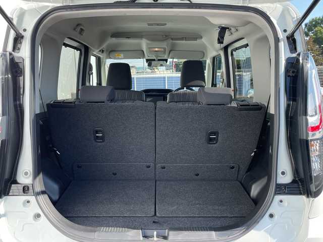 スズキ ソリオ HV MZ 千葉県 2022(令4)年 1.7万km リーフホワイト 衝突被害軽減システム/車線逸脱警報/クルーズコントロール/両側パワースライドドア/横滑り防止装置/アイドリングストップ/LEDヘッドライト/フォグランプ/オートライト/ウィンカーミラー/電動格納ミラー/純正15インチAW/シートリフター/プッシュスタート/スマートキー/スペアキー/取扱説明書/保証書