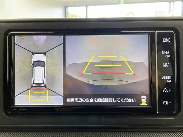 トヨタ ライズ Z 大阪府 2023(令5)年 2.2万km ブラックマイカメタリック 純正ナビ/【フルセグTV/Bluetooth/CD/DVD/FM/AM】/パノラマミックビューモニター/スマートアシスト（前後誤発信抑制機能付き）/・レーンキープコントロール/・アダプティブクルーズコントロール/・スマートペダル/・アダプティブドライビングビーム/前後コーナーセンサー/オートホールド/オートリトラクタブルミラー/ビルトインETC/前席シートヒーター/前後席USBポート/純正フロアマット/純正ドアバイザー/スマートキー×２/プッシュスタート/ステアリングスイッチ/ISOFIX対応