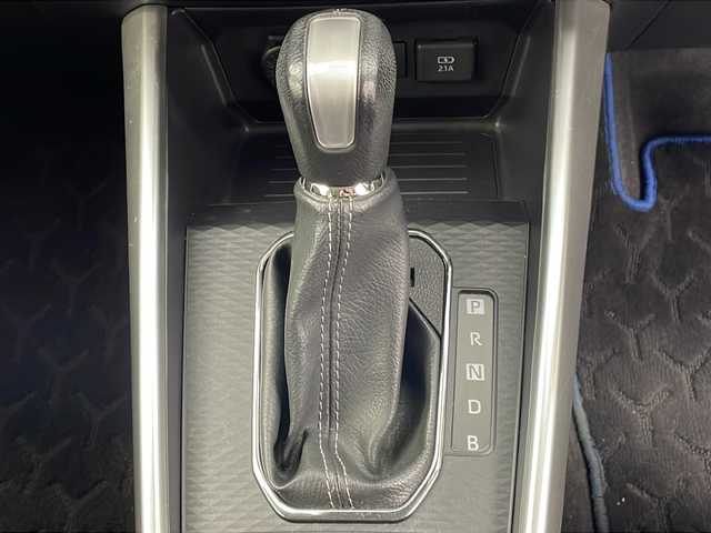 トヨタ ライズ Z 大阪府 2023(令5)年 2.2万km ブラックマイカメタリック 純正ナビ/【フルセグTV/Bluetooth/CD/DVD/FM/AM】/パノラマミックビューモニター/スマートアシスト（前後誤発信抑制機能付き）/・レーンキープコントロール/・アダプティブクルーズコントロール/・スマートペダル/・アダプティブドライビングビーム/前後コーナーセンサー/オートホールド/オートリトラクタブルミラー/ビルトインETC/前席シートヒーター/前後席USBポート/純正フロアマット/純正ドアバイザー/スマートキー×２/プッシュスタート/ステアリングスイッチ/ISOFIX対応