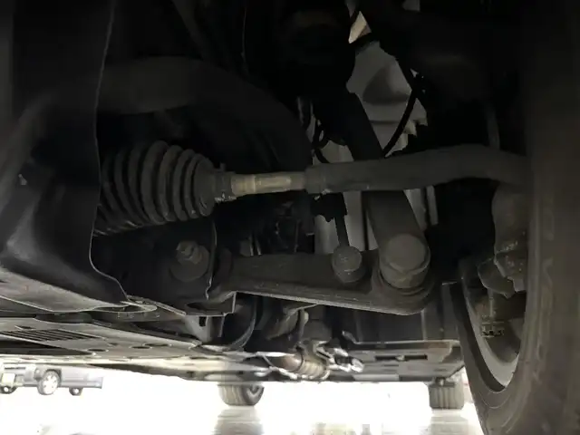 レクサス ＬＳ 600hL エグゼクティブP 三重県 2013(平25)年 14.3万km パール プレミアムガソリン/4WD/MTモード付フロアCVT/12.3型HDDナビ/（AM/FM/CD/DVD/Blu-ray/HDDREC/USB/Bluetooth/AUX/TV）/9インチ リヤシートエンターテインメント/バックカメラ/ETC/安全/・前方・後方プリクラッシュセーフティ（衝突回避支援型・ドライバーモニター付ミリ波レーダー・ステレオカメラ）/・ブラインドスポットモニター［BSM］/・レーンキーピングアシスト［LKA］/・レーダークルーズコントロール/・アダプティブハイビームシステム［AHS］/・クリアランスソナー/・空気圧警告表示/装備/・“マークレビンソン”プレミアムサウンド/・セミアニリン本革シート/・パワーシート（D16way/N10way/REAR4way）/・シートヒーター/ベンチレーション（D/N/REAR左右）/・ステアリングヒーター/・リヤシートリラクゼーションシステム（REAR左）/・AC100Vコンセント 100W/・オートライト・オートワイパー/・インテリジェントAFS付LEDヘッドランプ/・パワートランク/・電動チルト・テレスコピックステアリング/・リヤドア＆リヤガラス電動サンシェード/・グランドスペアタイヤ/・純正18inAW