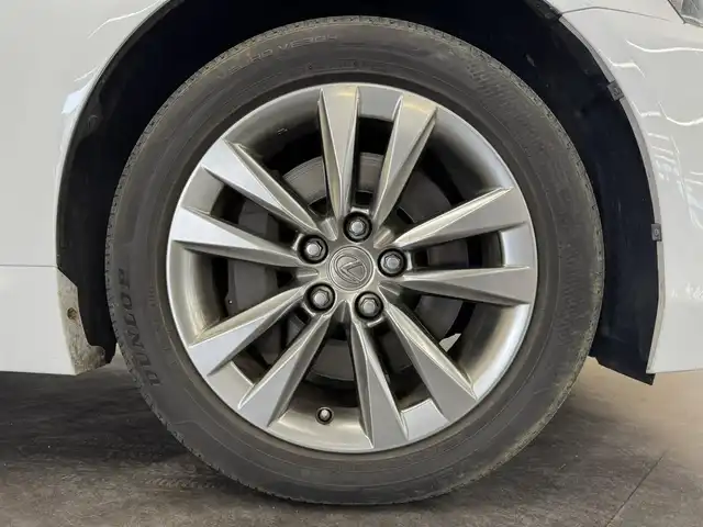 レクサス ＬＳ 600hL エグゼクティブP 三重県 2013(平25)年 14.3万km パール プレミアムガソリン/4WD/MTモード付フロアCVT/12.3型HDDナビ/（AM/FM/CD/DVD/Blu-ray/HDDREC/USB/Bluetooth/AUX/TV）/9インチ リヤシートエンターテインメント/バックカメラ/ETC/安全/・前方・後方プリクラッシュセーフティ（衝突回避支援型・ドライバーモニター付ミリ波レーダー・ステレオカメラ）/・ブラインドスポットモニター［BSM］/・レーンキーピングアシスト［LKA］/・レーダークルーズコントロール/・アダプティブハイビームシステム［AHS］/・クリアランスソナー/・空気圧警告表示/装備/・“マークレビンソン”プレミアムサウンド/・セミアニリン本革シート/・パワーシート（D16way/N10way/REAR4way）/・シートヒーター/ベンチレーション（D/N/REAR左右）/・ステアリングヒーター/・リヤシートリラクゼーションシステム（REAR左）/・AC100Vコンセント 100W/・オートライト・オートワイパー/・インテリジェントAFS付LEDヘッドランプ/・パワートランク/・電動チルト・テレスコピックステアリング/・リヤドア＆リヤガラス電動サンシェード/・グランドスペアタイヤ/・純正18inAW