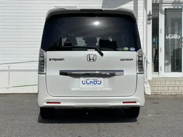 ホンダ ステップワゴン スパーダ Z クールスピリット 富山県 2013(平25)年 9.9万km ホワイトオーキッドパール (株)IDOMが運営する【じしゃロン富山店】の自社ローン専用車両になります。こちらは現金またはオートローンご利用時の価格です。自社ローンご希望の方は別途その旨お申し付け下さい/両側パワースライドドア/クルーズコントロール/ETC/フルセグTV