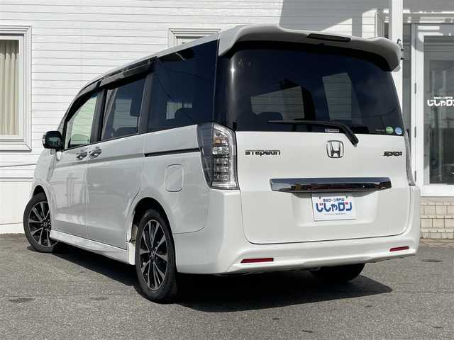 ホンダ ステップワゴン スパーダ Z クールスピリット 富山県 2013(平25)年 9.9万km ホワイトオーキッドパール (株)IDOMが運営する【じしゃロン富山店】の自社ローン専用車両になります。こちらは現金またはオートローンご利用時の価格です。自社ローンご希望の方は別途その旨お申し付け下さい/両側パワースライドドア/クルーズコントロール/ETC/フルセグTV