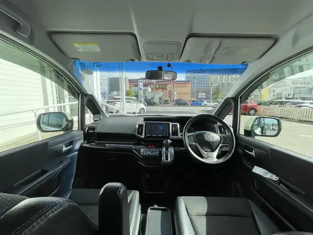 ホンダ ステップワゴン スパーダ Z クールスピリット 富山県 2013(平25)年 9.9万km ホワイトオーキッドパール (株)IDOMが運営する【じしゃロン富山店】の自社ローン専用車両になります。こちらは現金またはオートローンご利用時の価格です。自社ローンご希望の方は別途その旨お申し付け下さい/両側パワースライドドア/クルーズコントロール/ETC/フルセグTV