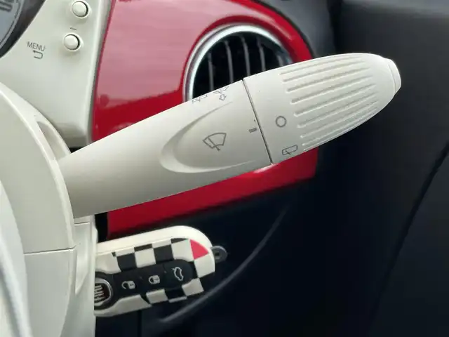 フィアット ５００ 1．2 カルト 東京都 2022(令4)年 1.3万km 赤 ＡｐｐｌｅＣａｒＰｌａｙ/ＡｎｄｒｏｉｄＡｕｔｏ　/社外１２セグ　/Ｂカメラ/前後ドラレコ/ＥＴＣ/ｉ－ＳＴＯＰ/ＣＩＴＹモード/パドルシフト/ＵＳＢ/革巻きステア/キーレス/ＩＳＯＦＩＸ