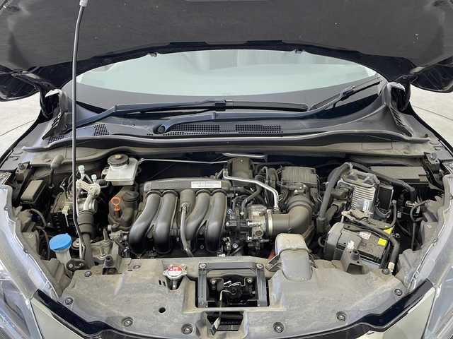 ホンダ ヴェゼル ハイブリッド Z ホンダセンシング 新潟県 2017(平29)年 4.5万km クリスタルブラックパール 純正メモリナビ(VXM-175VFEi)/フルセグTV/スマートキー/純正ビルトインETC/ホンダセンシング/パドルシフト/バックカメラ/ハーフレザーシート/クルーズコントロール/取扱説明書/シートヒーター/純正アルミホイール/Bluetooth/純正フロアマット