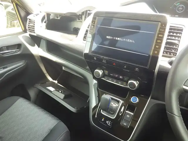 日産 セレナ e－パワー ハイウェイスター V 千葉県 2020(令2)年 5.4万km インペリアルアンバーP エマージェンシーブレーキ/プロパイロット/インテリジェントパーキングアシスト/インテリジェントクルーズコントロール/ハンズフリー両側パワースライドドア/10インチ純正SDナビ/地デジTV/【BD/DVD/CD再生機能】/アラウンドビューモニター/ドライブレコーダー（DJ4-D）/革巻きステアリング/ステアリングスイッチ/ETC/LEDヘッドライト/フォグライト/コーナーセンサー/純正15インチアルミホイル/サイド/カーテンエアバッグ/インテリジェントキー