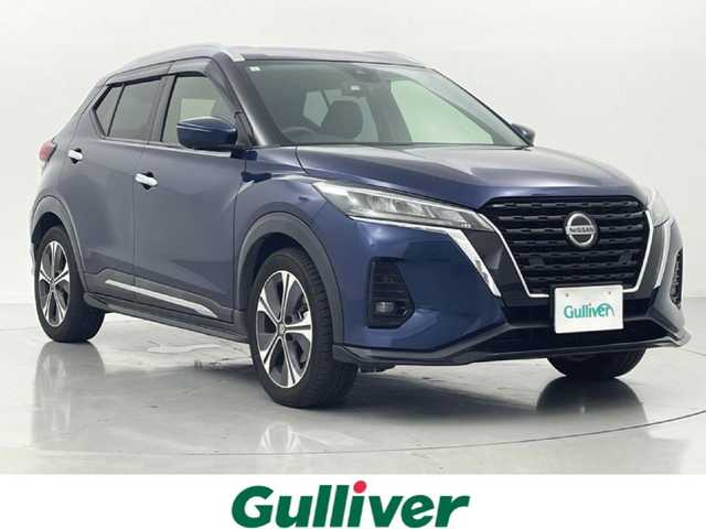日産 キックス X 熊本県 2021(令3)年 7.6万km ダークブルー 禁煙車　/純正ナビ（ＣＤ・ＤＶＤ・フルセグ・ＢＴ・ＳＤ）/全周囲カメラ　/純正ドライブレコーダー　/ＥＴＣ　/レーダークルーズコントロール　/エマージェンシーブレーキ　/プロパイロット/踏み間違い防止アシスト/車線逸脱警報/ふらつき警報機能/ダウンヒルアシスト/前後クリアランスソナー/デジタルインナーミラー/ハーフレザーシート/純正フロアマット/純正１７インチAW/オートライト/LEDヘッドライト/フォグライト/スマートキー/プッシュスタート/スペアキー1本/取扱説明書