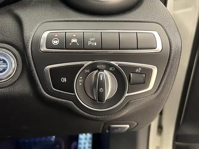 メルセデス・ベンツ Ｃ２００ ステーションワゴン アバンギャルドAMGライン 岡山県 2019(令1)年 4.4万km ポーラホワイト 純正ナビ　/Ａｐｐｌｅ　Ｃａｒｐｌａｙ　/シートヒーター　/レザーシート　/レザーシート　/クルーズコントロール　/レーンアシスト　/レーンキープ/レーダーセーフティ　/エアサスペンション　/オートハイビーム　/ブラインドスポット/アイドリングストップ/ハンドルアシスト/横滑り防止装置/衝突軽減防止装置/オートライト/オートハイビーム/純正アルミ