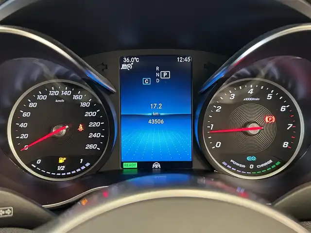 メルセデス・ベンツ Ｃ２００ ステーションワゴン アバンギャルドAMGライン 岡山県 2019(令1)年 4.4万km ポーラホワイト 純正ナビ　/Ａｐｐｌｅ　Ｃａｒｐｌａｙ　/シートヒーター　/レザーシート　/レザーシート　/クルーズコントロール　/レーンアシスト　/レーンキープ/レーダーセーフティ　/エアサスペンション　/オートハイビーム　/ブラインドスポット/アイドリングストップ/ハンドルアシスト/横滑り防止装置/衝突軽減防止装置/オートライト/オートハイビーム/純正アルミ