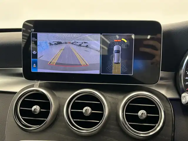 メルセデス・ベンツ Ｃ２００ ステーションワゴン アバンギャルドAMGライン 岡山県 2019(令1)年 4.4万km ポーラホワイト 純正ナビ　/Ａｐｐｌｅ　Ｃａｒｐｌａｙ　/シートヒーター　/レザーシート　/レザーシート　/クルーズコントロール　/レーンアシスト　/レーンキープ/レーダーセーフティ　/エアサスペンション　/オートハイビーム　/ブラインドスポット/アイドリングストップ/ハンドルアシスト/横滑り防止装置/衝突軽減防止装置/オートライト/オートハイビーム/純正アルミ