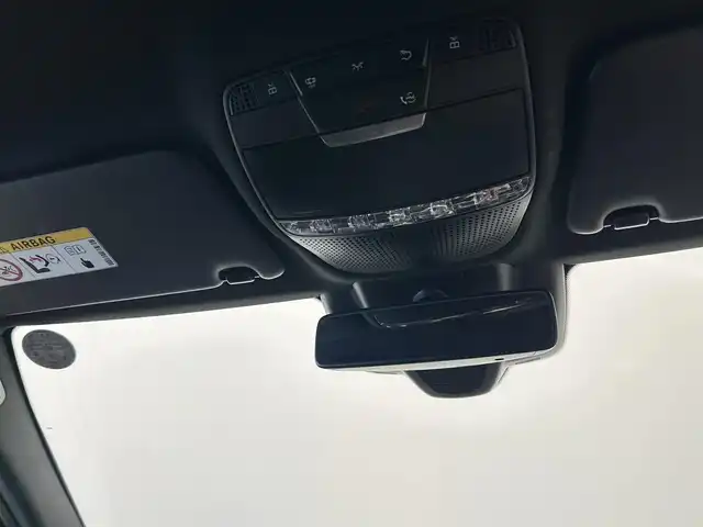 メルセデス・ベンツ Ｃ２００ ステーションワゴン アバンギャルドAMGライン 岡山県 2019(令1)年 4.4万km ポーラホワイト 純正ナビ　/Ａｐｐｌｅ　Ｃａｒｐｌａｙ　/シートヒーター　/レザーシート　/レザーシート　/クルーズコントロール　/レーンアシスト　/レーンキープ/レーダーセーフティ　/エアサスペンション　/オートハイビーム　/ブラインドスポット/アイドリングストップ/ハンドルアシスト/横滑り防止装置/衝突軽減防止装置/オートライト/オートハイビーム/純正アルミ