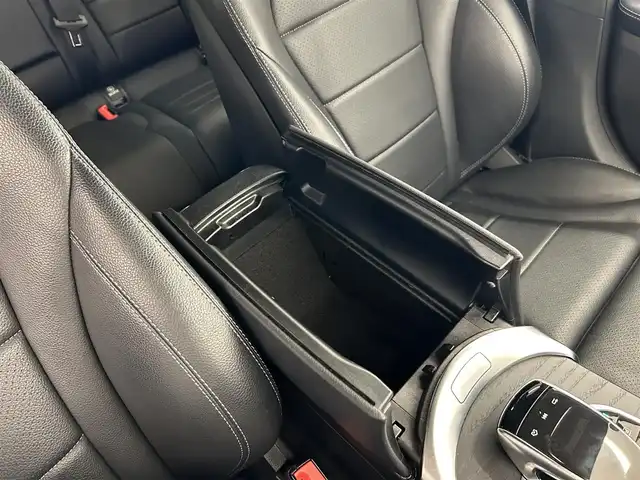 メルセデス・ベンツ Ｃ２００ ステーションワゴン アバンギャルドAMGライン 岡山県 2019(令1)年 4.4万km ポーラホワイト 純正ナビ　/Ａｐｐｌｅ　Ｃａｒｐｌａｙ　/シートヒーター　/レザーシート　/レザーシート　/クルーズコントロール　/レーンアシスト　/レーンキープ/レーダーセーフティ　/エアサスペンション　/オートハイビーム　/ブラインドスポット/アイドリングストップ/ハンドルアシスト/横滑り防止装置/衝突軽減防止装置/オートライト/オートハイビーム/純正アルミ
