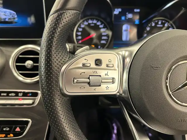 メルセデス・ベンツ Ｃ２００ ステーションワゴン アバンギャルドAMGライン 岡山県 2019(令1)年 4.4万km ポーラホワイト 純正ナビ　/Ａｐｐｌｅ　Ｃａｒｐｌａｙ　/シートヒーター　/レザーシート　/レザーシート　/クルーズコントロール　/レーンアシスト　/レーンキープ/レーダーセーフティ　/エアサスペンション　/オートハイビーム　/ブラインドスポット/アイドリングストップ/ハンドルアシスト/横滑り防止装置/衝突軽減防止装置/オートライト/オートハイビーム/純正アルミ