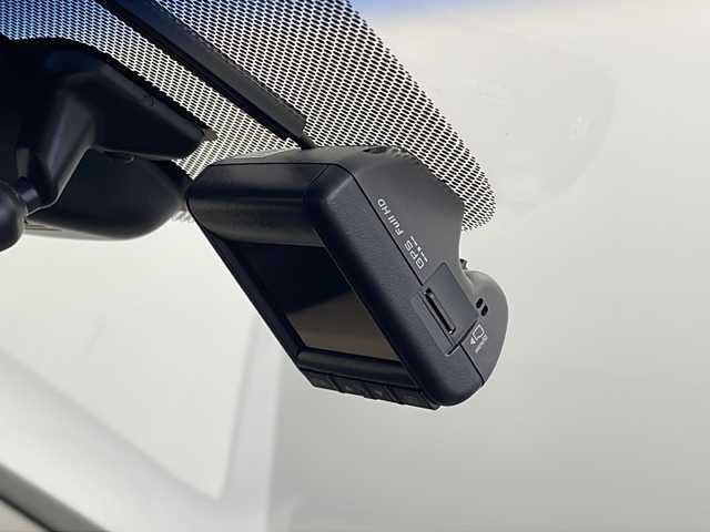 ホンダ フリード G ホンダセンシング 新潟県 2019(令1)年 5.4万km ホワイトオーキッドパール 純正SDナビ（Bluetooth・CD・DVD・USB）/両側パワスラ　/フリップダウンモニター　/追従クルーズコントロール/バックカメラ　/フルセグ　/前後ドライブレコーダー/レーンキープアシスト　/LEDオートライト　/衝突被害軽減システム　/フロントワイパーデアイサー/ETC/純正フロアマット/純正１５インチアルミホイール