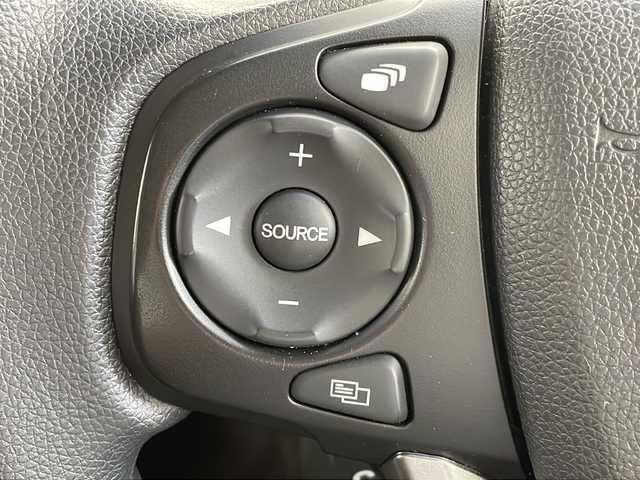 ホンダ フリード G ホンダセンシング 新潟県 2019(令1)年 5.4万km ホワイトオーキッドパール 純正SDナビ（Bluetooth・CD・DVD・USB）/両側パワスラ　/フリップダウンモニター　/追従クルーズコントロール/バックカメラ　/フルセグ　/前後ドライブレコーダー/レーンキープアシスト　/LEDオートライト　/衝突被害軽減システム　/フロントワイパーデアイサー/ETC/純正フロアマット/純正１５インチアルミホイール