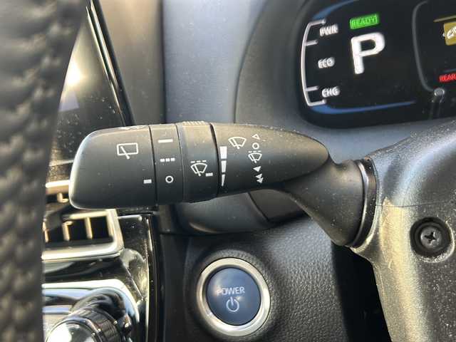 トヨタ アクア Z 静岡県 2021(令3)年 5.1万km プラチナホワイトパールマイカ 純正ディスプレイオーディオ/・CD/・DVD/・Bluetooth/・AM/・FM/主要装備/・トヨタセーフティーセンス/・追従クルコン/・レーンキープ/・衝突軽減ブレーキ/・クリアランスソナー/・パーキングサポート/・D+N席シートヒーター/・ハンドルヒーター/・100V充電/・ETC/・前方ドラレコ/・ステアリングスイッチ/・オートライト