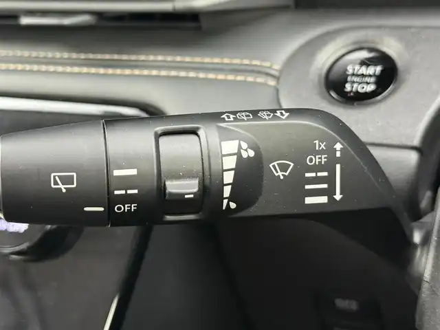 日産 セレナ ハイウェイスター V 愛知県 2023(令5)年 5.8万km プリズムホワイト 純正ナビ/（BT/スマホ連動/フルセグ）/HDMI/置くだけ充電/全方位カメラ/ETC2.0/前後ドラレコ/追従クルーズコントロール/デジタルインナーミラー/コーナーセンサー/プロパイロット/両側パワースライドドア/後席オートエアコン/パドルシフト/ヘッドアップディスプレイ