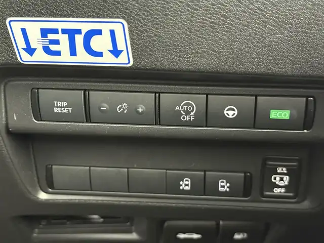 日産 セレナ ハイウェイスター V 愛知県 2023(令5)年 5.8万km プリズムホワイト 純正ナビ/（BT/スマホ連動/フルセグ）/HDMI/置くだけ充電/全方位カメラ/ETC2.0/前後ドラレコ/追従クルーズコントロール/デジタルインナーミラー/コーナーセンサー/プロパイロット/両側パワースライドドア/後席オートエアコン/パドルシフト/ヘッドアップディスプレイ