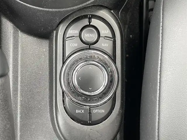 ＭＩＮＩ ミニ クーパー D 宮崎県 2022(令4)年 5.3万km MINI Yoursエニグマティックブラック 純正HDDナビ/・Bluetooth/・USB/・AM FM/バックカメラ/・リアコーナーセンサー /ハーフレザーシート/アイドリングストップ/クルーズコントロール/プッシュスタート/ETC/LEDヘッドライト/・オートライト/ドライブレコーダー/社外CABANA製フロアマット