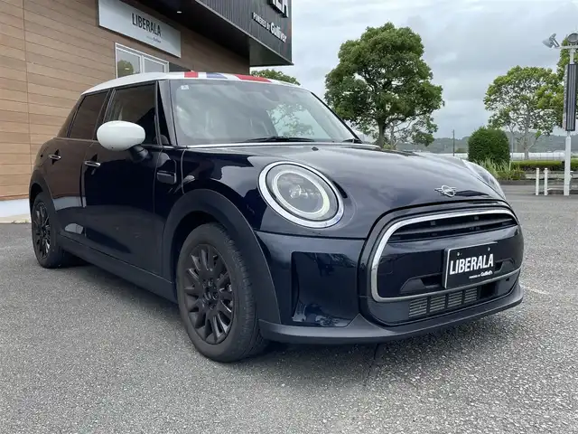 ＭＩＮＩ ミニ クーパー D 宮崎県 2022(令4)年 5.3万km MINI Yoursエニグマティックブラック 純正HDDナビ/・Bluetooth/・USB/・AM FM/バックカメラ/・リアコーナーセンサー /ハーフレザーシート/アイドリングストップ/クルーズコントロール/プッシュスタート/ETC/LEDヘッドライト/・オートライト/ドライブレコーダー/社外CABANA製フロアマット