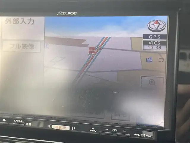 トヨタ アクア S 山形県 2016(平28)年 8.9万km ライムホワイトパールクリスタルシャイン 社外SDナビ/　CD／DVD／USB／ワンセグ/ドライブレコーダー/衝突軽減ブレーキ/バックカメラ/横滑り防止/レーンキープアシスト/純正フロアマット/17インチアルミホイール/LEDオートライト/フロントフォグライト/オートマチックハイビーム/スマートキー×２/ドアバイザー/ETC