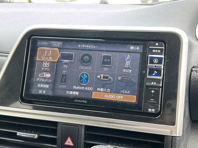 トヨタ シエンタ G 兵庫県 2021(令3)年 1.5万km ホワイトパールクリスタルシャイン 登録時走行距離14992km/アルパインナビ（7WNX）/CD/DVD/Bluetooth/フルセグTV/HDMI/バックカメラ/アルパインフリップダウンモニター/セーフティセンス/先行車発進告知機能/両側パワースライドドア/ビルトインETC/LEDヘッドランプ/オートライト/前後ドライブレコーダー/スマートキー/エンジンプッシュスタート/ブラックドアミラー/純正フロアマット/ドアバイザー/保証書/取説/スペアキー