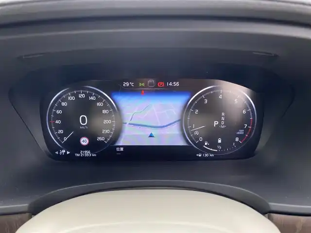 ボルボ Ｖ９０ B6 AWD インスクリプション 福岡県 2021(令3)年 2.2万km ガンＭ ・サンルーフ/・アダプティブクルーズコントロール/・純正ナビ/BT/USB/carplay/・全方位カメラ/・白革シート/シートヒーター/・フルセグ/・ETC/・純正19AW/・ステアリングヒーター/・自動駐車システム