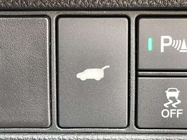 ホンダ ヴェゼル ハイブリッド e:HEV Z 東京都 2025(令7)年 0.1千km プラチナホワイトパール 登録済未使用車　/純正ナビ　/置型充電　/BSM　/ETC2.0　/レーダークルーズコントロール　/18インチ純正ホイール　/純正LED　/電動リアケート　/シートヒーター　/衝突被害軽減ブレーキ　/盗難防止装置