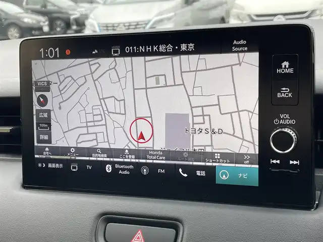 ホンダ ヴェゼル ハイブリッド e:HEV Z 東京都 2025(令7)年 0.1千km プラチナホワイトパール 登録済未使用車　/純正ナビ　/置型充電　/BSM　/ETC2.0　/レーダークルーズコントロール　/18インチ純正ホイール　/純正LED　/電動リアケート　/シートヒーター　/衝突被害軽減ブレーキ　/盗難防止装置