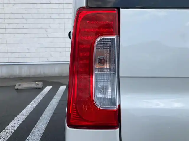 ダイハツ タント L SA Ⅲ 静岡県 2018(平30)年 2.4万km パールホワイトⅢ スマートアシスト3/純正SDナビ(NSZN-W68D)/　AM FM CD DVD Bluetooth USB/リアクリアランスソナー/センターピラーレス/リアサンシェード/アイドリングストップ/ハロゲンヘッドライト/社外フロアマット/リモコンキー/スペアキー有/フルセグTV/両側スライドドア