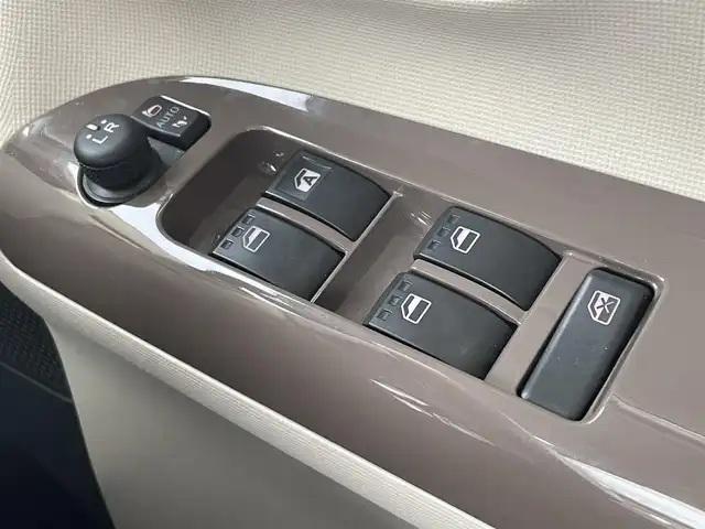 ダイハツ ムーヴ キャンバス X LTD メイクアップ SA Ⅲ 滋賀県 2018(平30)年 3.8万km パールホワイトⅢ/スムースグレーマイカメタリック 2トーン 純正ナビ/(Bluetooth/フルセグ/CD/DVD)/スマートアシストIII/・衝突軽減ブレーキ/・先行車発進告知/・Autoハイビーム/・レーンキープアシスト/両側電動スライドドア/アイドリングストップ/純正フロアマット/純正ドライブレコーダー/バックカメラ/ETC/USB/ドアバイザー/電動格納ミラー