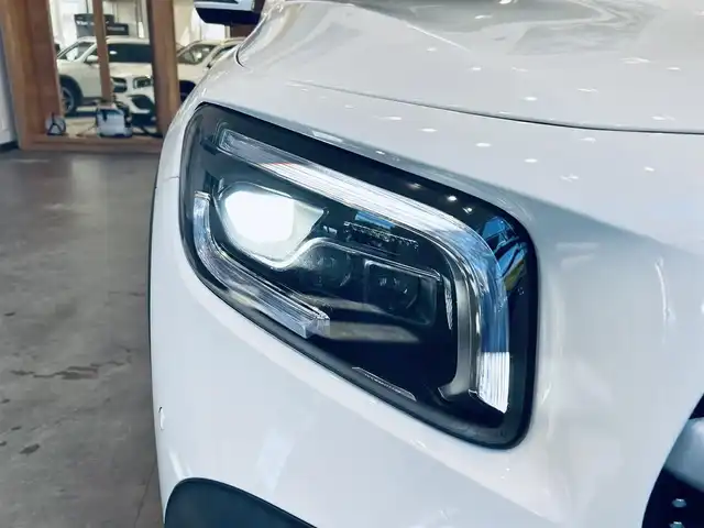 メルセデス・ベンツ ＧＬＢ２００ｄ AMGライン 大阪府 2020(令2)年 4.2万km ポーラホワイト レーダーセーフティP/サンルーフ/ＡＣＣ/純正ナビ/ＴＶ/360度カメラ/純正19インチＡＷ/ＬＥＤヘッドライト/電動リアゲート/ブラインドスポット/ワイヤレス充電/ハーフレザー/メモリ付きパワーシート/シートヒーター/ルーフレール/ETC/ドラレコ