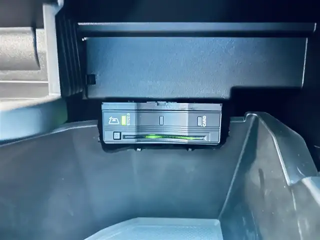 メルセデス・ベンツ ＧＬＢ２００ｄ AMGライン 大阪府 2020(令2)年 4.2万km ポーラホワイト レーダーセーフティP/サンルーフ/ＡＣＣ/純正ナビ/ＴＶ/360度カメラ/純正19インチＡＷ/ＬＥＤヘッドライト/電動リアゲート/ブラインドスポット/ワイヤレス充電/ハーフレザー/メモリ付きパワーシート/シートヒーター/ルーフレール/ETC/ドラレコ