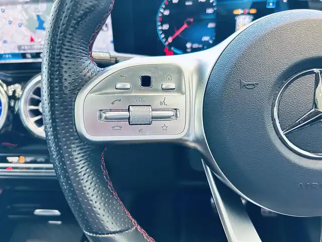 メルセデス・ベンツ ＧＬＢ２００ｄ AMGライン 大阪府 2020(令2)年 4.2万km ポーラホワイト レーダーセーフティP/サンルーフ/ＡＣＣ/純正ナビ/ＴＶ/360度カメラ/純正19インチＡＷ/ＬＥＤヘッドライト/電動リアゲート/ブラインドスポット/ワイヤレス充電/ハーフレザー/メモリ付きパワーシート/シートヒーター/ルーフレール/ETC/ドラレコ