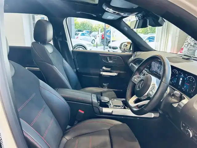 メルセデス・ベンツ ＧＬＢ２００ｄ AMGライン 大阪府 2020(令2)年 4.2万km ポーラホワイト レーダーセーフティP/サンルーフ/ＡＣＣ/純正ナビ/ＴＶ/360度カメラ/純正19インチＡＷ/ＬＥＤヘッドライト/電動リアゲート/ブラインドスポット/ワイヤレス充電/ハーフレザー/メモリ付きパワーシート/シートヒーター/ルーフレール/ETC/ドラレコ