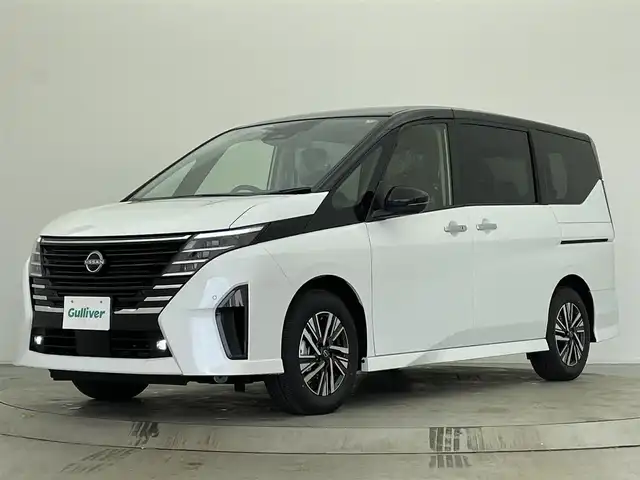 日産 セレナ e－パワー ハイウェイスター V 宮城県 2025(令7)年 0.1千km 白Ⅱ 登録済未使用車/ヘッドランプ オートレベライザー/アダプティブLEDヘッドライトシステム/インテリジェント アラウンドビューモニター（移動物 検知機能付）/インテリジェント ルームミラー/アドバンスドドライブアシストディスプレイ（12.3インチカラーディスプレイ）/統合型インターフェースディスプレイ/ワイヤレス充電器+6スピーカー/NissanConnectナビゲーションシステム（地デジ内蔵）/車載通信ユニット（TCU［Telematics Control Unit］）+ETC2.0ユニット（ビルトインタイプ）/ドライブレコーダー（前後セット）+/プロパイロット（ナビリンク機能付）+プロパイロット緊急停止支援システム（SOSコール機能付）+SOSコール/後席専用モニターHDMI NissanConnectナビ付車用