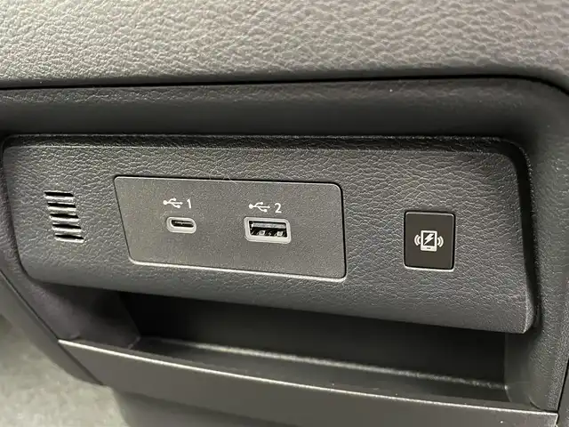 日産 セレナ e－パワー ハイウェイスター V 宮城県 2025(令7)年 0.1千km 白Ⅱ 登録済未使用車/ヘッドランプ オートレベライザー/アダプティブLEDヘッドライトシステム/インテリジェント アラウンドビューモニター（移動物 検知機能付）/インテリジェント ルームミラー/アドバンスドドライブアシストディスプレイ（12.3インチカラーディスプレイ）/統合型インターフェースディスプレイ/ワイヤレス充電器+6スピーカー/NissanConnectナビゲーションシステム（地デジ内蔵）/車載通信ユニット（TCU［Telematics Control Unit］）+ETC2.0ユニット（ビルトインタイプ）/ドライブレコーダー（前後セット）+/プロパイロット（ナビリンク機能付）+プロパイロット緊急停止支援システム（SOSコール機能付）+SOSコール/後席専用モニターHDMI NissanConnectナビ付車用