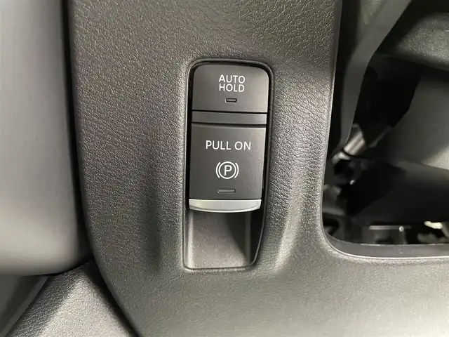 日産 セレナ e－パワー ハイウェイスター V 宮城県 2025(令7)年 0.1千km 白Ⅱ 登録済未使用車/ヘッドランプ オートレベライザー/アダプティブLEDヘッドライトシステム/インテリジェント アラウンドビューモニター（移動物 検知機能付）/インテリジェント ルームミラー/アドバンスドドライブアシストディスプレイ（12.3インチカラーディスプレイ）/統合型インターフェースディスプレイ/ワイヤレス充電器+6スピーカー/NissanConnectナビゲーションシステム（地デジ内蔵）/車載通信ユニット（TCU［Telematics Control Unit］）+ETC2.0ユニット（ビルトインタイプ）/ドライブレコーダー（前後セット）+/プロパイロット（ナビリンク機能付）+プロパイロット緊急停止支援システム（SOSコール機能付）+SOSコール/後席専用モニターHDMI NissanConnectナビ付車用