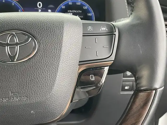 トヨタ アルファードハイブリット Z 東京都 2024(令6)年 1.4万km プラチナホワイトパールマイカ モデリスタフルエアロ〔REGAL DIGNITY STYLE〕/モデリスタシグネチャーイルミブレード/左右独立ムーンルーフ/ユニバーサルステップ/純正14型ディスプレイオーディオ/　・ナビ/フルセグTV/純正フリップダウンモニター/パノラミックビューモニター/アドバンストパーク/トヨタセーフティセンス/レーダークルーズコントロール/オートマチックハイビーム/クリアランスソナー/BSM/両側パワースライドドア/ワイヤレス充電/AC100V/ビルトインETC2.0/エグゼクティブパワーシート/シートヒーター/ベンチレーション/ステアリングヒーター/純正18インチAW〔ブラック塗装〕/3眼LEDヘッドライト/スマートキー/純正フロアマット/プッシュスタート/スマートキー