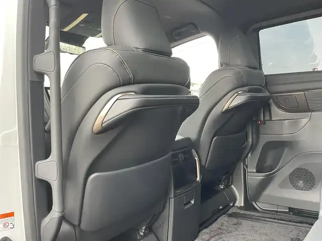 トヨタ アルファードハイブリット Z 東京都 2024(令6)年 1.4万km プラチナホワイトパールマイカ モデリスタフルエアロ〔REGAL DIGNITY STYLE〕/モデリスタシグネチャーイルミブレード/左右独立ムーンルーフ/ユニバーサルステップ/純正14型ディスプレイオーディオ/　・ナビ/フルセグTV/純正フリップダウンモニター/パノラミックビューモニター/アドバンストパーク/トヨタセーフティセンス/レーダークルーズコントロール/オートマチックハイビーム/クリアランスソナー/BSM/両側パワースライドドア/ワイヤレス充電/AC100V/ビルトインETC2.0/エグゼクティブパワーシート/シートヒーター/ベンチレーション/ステアリングヒーター/純正18インチAW〔ブラック塗装〕/3眼LEDヘッドライト/スマートキー/純正フロアマット/プッシュスタート/スマートキー