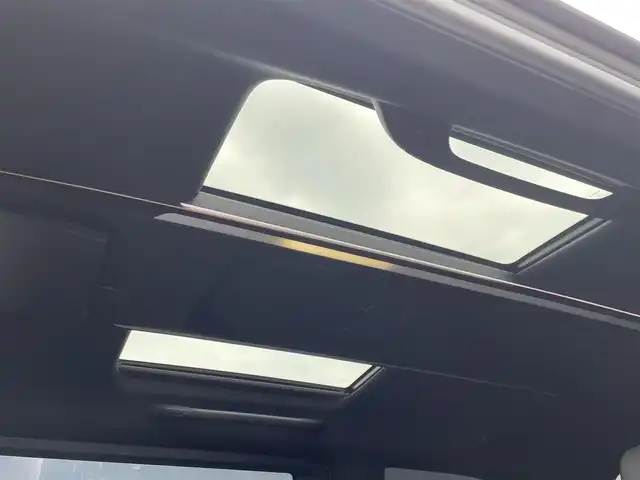 トヨタ アルファードハイブリット Z 東京都 2024(令6)年 1.4万km プラチナホワイトパールマイカ モデリスタフルエアロ〔REGAL DIGNITY STYLE〕/モデリスタシグネチャーイルミブレード/左右独立ムーンルーフ/ユニバーサルステップ/純正14型ディスプレイオーディオ/　・ナビ/フルセグTV/純正フリップダウンモニター/パノラミックビューモニター/アドバンストパーク/トヨタセーフティセンス/レーダークルーズコントロール/オートマチックハイビーム/クリアランスソナー/BSM/両側パワースライドドア/ワイヤレス充電/AC100V/ビルトインETC2.0/エグゼクティブパワーシート/シートヒーター/ベンチレーション/ステアリングヒーター/純正18インチAW〔ブラック塗装〕/3眼LEDヘッドライト/スマートキー/純正フロアマット/プッシュスタート/スマートキー