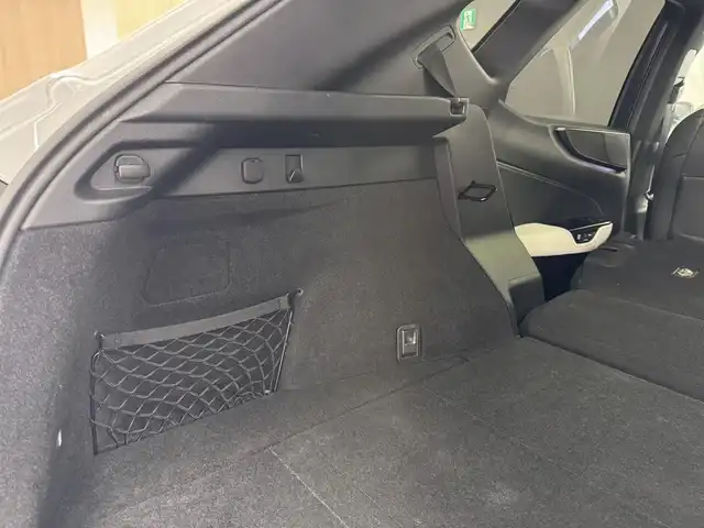 レクサス ＮＸ 350h Fスポーツ 三重県 2022(令4)年 4万km ホワイトノーヴァガラスフレーク Pガソリン・ハイブリッド/FF/MTモード付CVT/14インチナビ/（FM/AM/TV/Bluetooth/USB/iPod/Miracast/CarPlay/AndroidAuto）/パノラミックビューモニター（床下透過表示機能付）*/ETC2.0/LEXUS Safety System＋/・プリクラッシュセーフティ/・緊急時操舵支援＋フロントクロストラフィックアラート＋レーンチェンジアシスト*/・アダプティブハイビーム/・レーントレーシングアシスト/・レーダークルコン/・ロードサインアシスト/・プロアクティブドライビングアシスト/●ブラインドスポットモニター/●安心降車アシスト/●パーキングサポートブレーキ（静止物＋後方接近車両、後方歩行者）/など/装備/・パノラマムーンルーフ*＋ルーフレール/・3眼LEDヘッドランプ*/・寒冷地仕様/・黒×白 Fスポ用シート（本革・ブラック＆リッチクリーム）/・8wayパワーシート（Dメモリー・ランバーサポート付/N）/・シートベンチレーション（D/N）/・ハンズフリーパワーバックドア/・AC100Vコンセント（100W）/・カラーHUD（連動ステアリングスイッチ付）/・左右独立オートエアコン/・スマートキーx2/など/*…OP