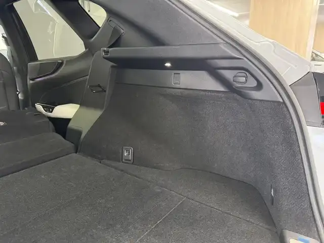 レクサス ＮＸ 350h Fスポーツ 三重県 2022(令4)年 4万km ホワイトノーヴァガラスフレーク Pガソリン・ハイブリッド/FF/MTモード付CVT/14インチナビ/（FM/AM/TV/Bluetooth/USB/iPod/Miracast/CarPlay/AndroidAuto）/パノラミックビューモニター（床下透過表示機能付）*/ETC2.0/LEXUS Safety System＋/・プリクラッシュセーフティ/・緊急時操舵支援＋フロントクロストラフィックアラート＋レーンチェンジアシスト*/・アダプティブハイビーム/・レーントレーシングアシスト/・レーダークルコン/・ロードサインアシスト/・プロアクティブドライビングアシスト/●ブラインドスポットモニター/●安心降車アシスト/●パーキングサポートブレーキ（静止物＋後方接近車両、後方歩行者）/など/装備/・パノラマムーンルーフ*＋ルーフレール/・3眼LEDヘッドランプ*/・寒冷地仕様/・黒×白 Fスポ用シート（本革・ブラック＆リッチクリーム）/・8wayパワーシート（Dメモリー・ランバーサポート付/N）/・シートベンチレーション（D/N）/・ハンズフリーパワーバックドア/・AC100Vコンセント（100W）/・カラーHUD（連動ステアリングスイッチ付）/・左右独立オートエアコン/・スマートキーx2/など/*…OP