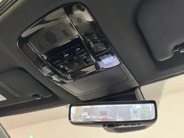 レクサス ＮＸ 350h Fスポーツ 三重県 2022(令4)年 4万km ホワイトノーヴァガラスフレーク Pガソリン・ハイブリッド/FF/MTモード付CVT/14インチナビ/（FM/AM/TV/Bluetooth/USB/iPod/Miracast/CarPlay/AndroidAuto）/パノラミックビューモニター（床下透過表示機能付）*/ETC2.0/LEXUS Safety System＋/・プリクラッシュセーフティ/・緊急時操舵支援＋フロントクロストラフィックアラート＋レーンチェンジアシスト*/・アダプティブハイビーム/・レーントレーシングアシスト/・レーダークルコン/・ロードサインアシスト/・プロアクティブドライビングアシスト/●ブラインドスポットモニター/●安心降車アシスト/●パーキングサポートブレーキ（静止物＋後方接近車両、後方歩行者）/など/装備/・パノラマムーンルーフ*＋ルーフレール/・3眼LEDヘッドランプ*/・寒冷地仕様/・黒×白 Fスポ用シート（本革・ブラック＆リッチクリーム）/・8wayパワーシート（Dメモリー・ランバーサポート付/N）/・シートベンチレーション（D/N）/・ハンズフリーパワーバックドア/・AC100Vコンセント（100W）/・カラーHUD（連動ステアリングスイッチ付）/・左右独立オートエアコン/・スマートキーx2/など/*…OP