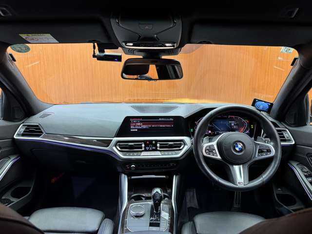 ＢＭＷ ＢＭＷ ３２０ｄ xDrive ツーリング Mスポーツ 千葉県 2019(令1)年 6.4万km サファイアブラックP ハイラインＰＫＧ　/ＡＣＣ　/黒革シート　/ナビ　/Ｂカメラ　/Ｂｌｕｅｔｏｏｔｈ接続　/電動リアゲート　/電動シート　/シートヒーター　/ＬＥＤヘッドライト　　/衝突軽減Ｂ　/ＢＳＭ　/ＬＫＡ　　/ＥＴＣ　/ドラレコ