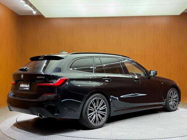 ＢＭＷ ＢＭＷ ３２０ｄ xDrive ツーリング Mスポーツ 千葉県 2019(令1)年 6.4万km サファイアブラックP ハイラインＰＫＧ　/ＡＣＣ　/黒革シート　/ナビ　/Ｂカメラ　/Ｂｌｕｅｔｏｏｔｈ接続　/電動リアゲート　/電動シート　/シートヒーター　/ＬＥＤヘッドライト　　/衝突軽減Ｂ　/ＢＳＭ　/ＬＫＡ　　/ＥＴＣ　/ドラレコ