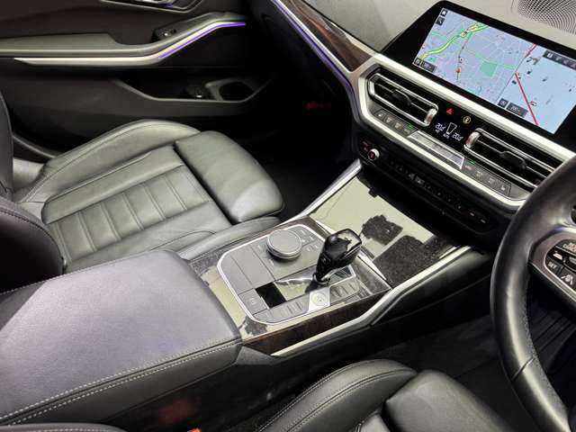 ＢＭＷ ＢＭＷ ３２０ｄ xDrive ツーリング Mスポーツ 千葉県 2019(令1)年 6.4万km サファイアブラックP ハイラインＰＫＧ　/ＡＣＣ　/黒革シート　/ナビ　/Ｂカメラ　/Ｂｌｕｅｔｏｏｔｈ接続　/電動リアゲート　/電動シート　/シートヒーター　/ＬＥＤヘッドライト　　/衝突軽減Ｂ　/ＢＳＭ　/ＬＫＡ　　/ＥＴＣ　/ドラレコ